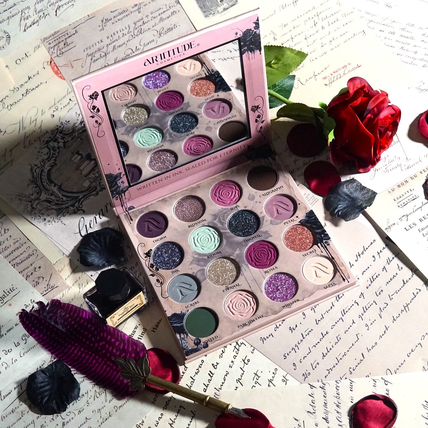 Ink & Roses Eyeshadow Palette